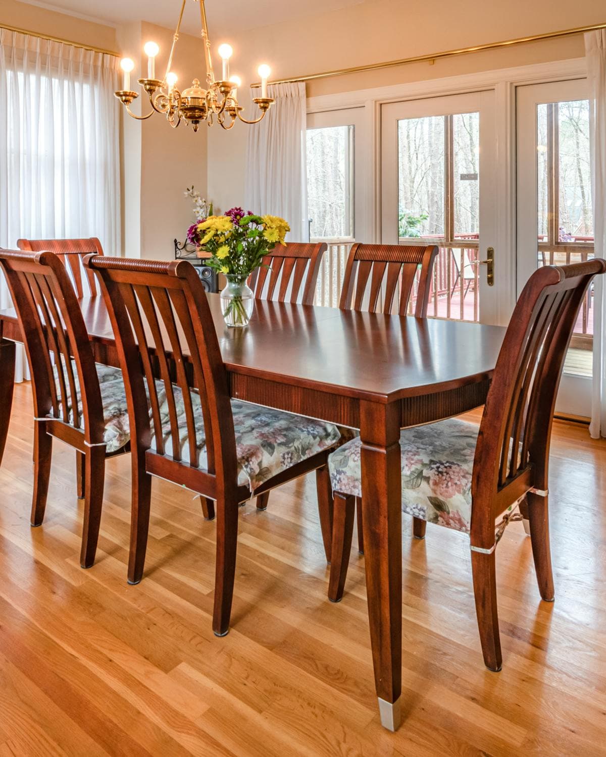 Thornton Dining Set
